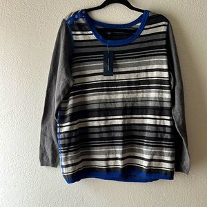 Tommy Hilfiger suéter size 1X color grey, blue and black but is good in size L